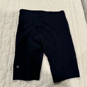 LULULEMON ALIGN BLACK BIKE SHORTS SIZE 6